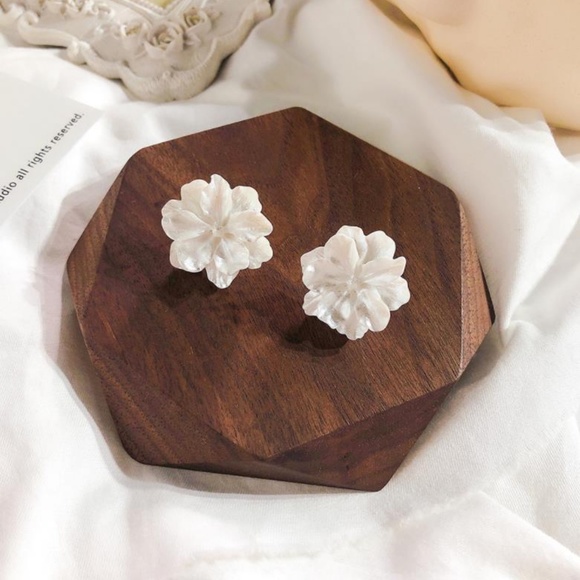 Cute Nation Jewelry - NEW FLORENCE Cute Flower Stud Earrings 57